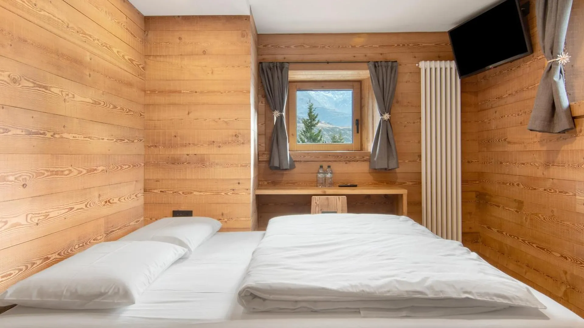 Agriturismo Montespluga 모데시모 팜스테이