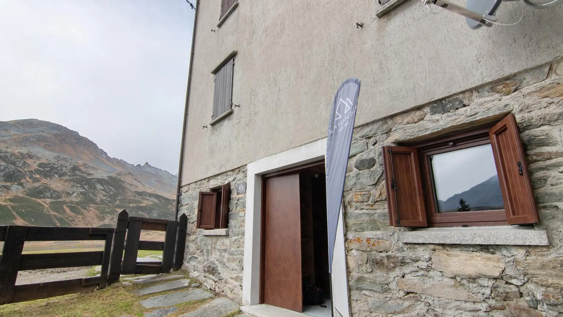 Agriturismo Montespluga 모데시모